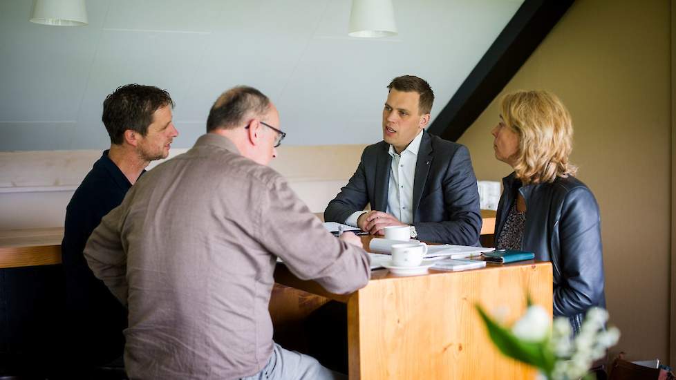 Ruud Pothoven en Ben Bruurs. Pothoven werkt samen met een groep varkenshouders en Bionext aan een mobiele slachterij, om zo het transport van varkens te verminderen.