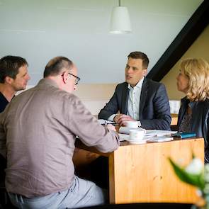 Ruud Pothoven en Ben Bruurs. Pothoven werkt samen met een groep varkenshouders en Bionext aan een mobiele slachterij, om zo het transport van varkens te verminderen.