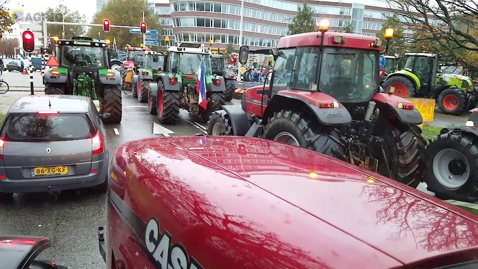 Uittocht van trekkers uit Den Haag na #boerenprotest