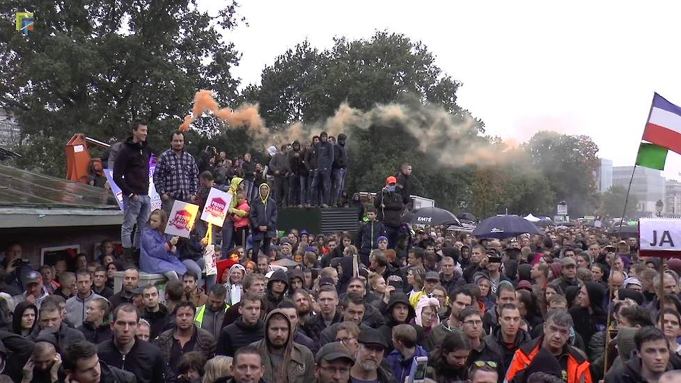 'Politiek wisselt vaker van beleid dan van onderbroek' #boerenprotest Den Haag