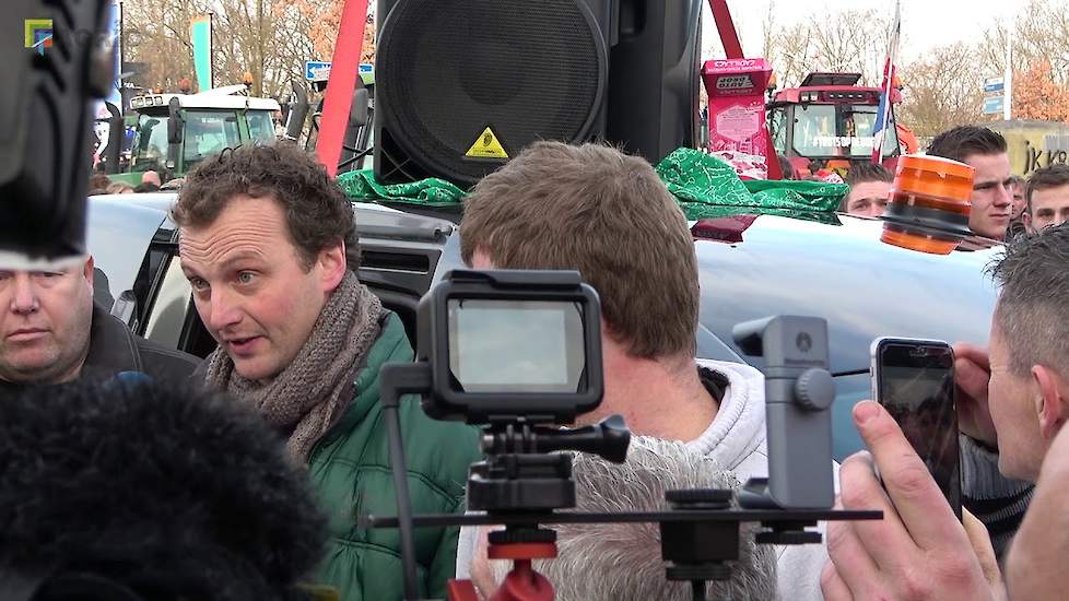Boeren doen emotionele oproep aan media - Boerenprotest Mediapark Hilversum