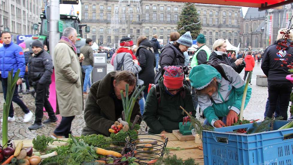 Agractie staat bekend om zijn ludieke acties. De vorige actie vond 13 december plaats op de Dam in Amsterdam: de Boer Burger Brunch