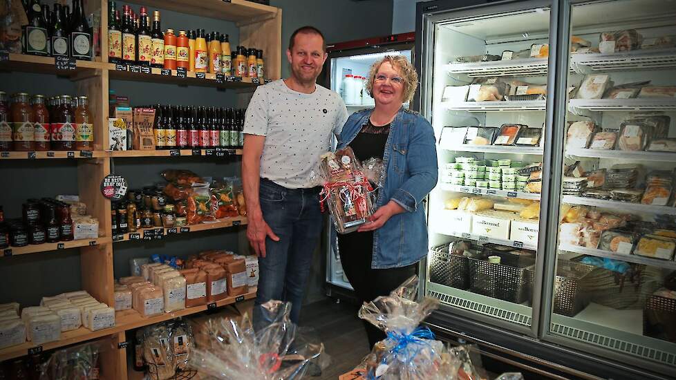 Één  van de drijfveren om de winkel te starten, is het imago van de sector. Gersina: „We willen de kloof tussen de boer en de burger verkleinen. Er gaat zoveel negativiteit rond over de landbouwsector. En we krijgen als varkenshouders ook nog eens een min