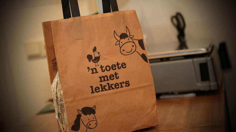 Negentig procent van de klanten komt uit de eigen regio (Ruurlo, Lochem, Borculo). De verkoop gaat tot nu toe boven verwachting. Gersina merkt op: „Je leest wel dat boerderijwinkels goed draaien. Maar wij hebben geen vergelijk, omdat wij net begonnen zijn