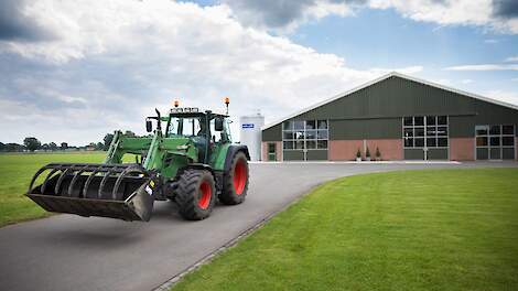 tractor