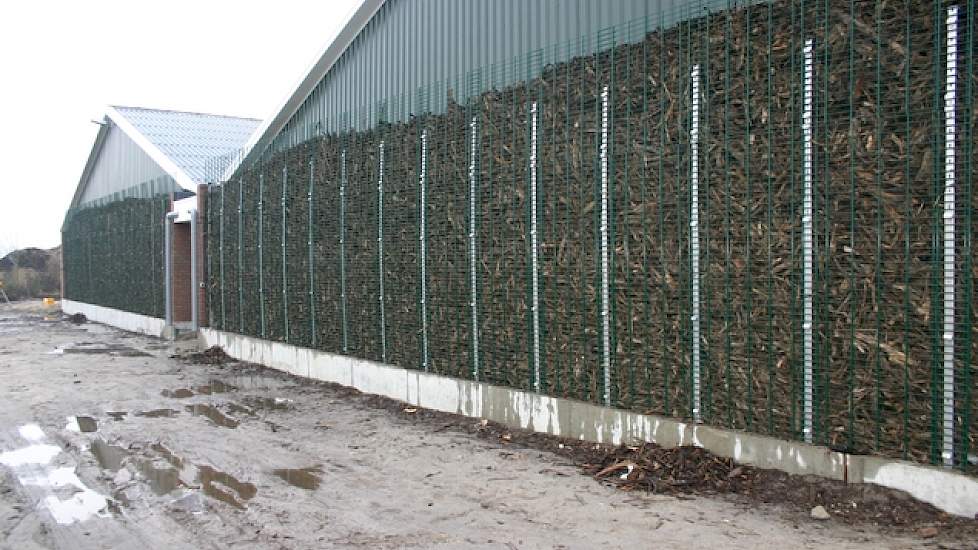 Een zo groot mogelijk luchtbehandelingsoppervlak met een wortelhouten bio-filter kenmerkt de Inno+ luchtwasser.