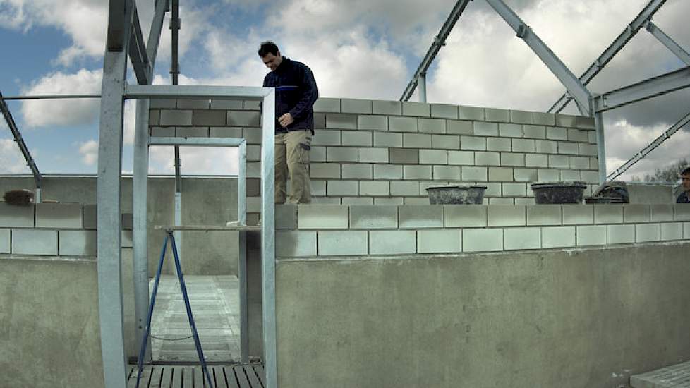 Bouwmaterialen als beton en staal verlagen de vuurbelasting.