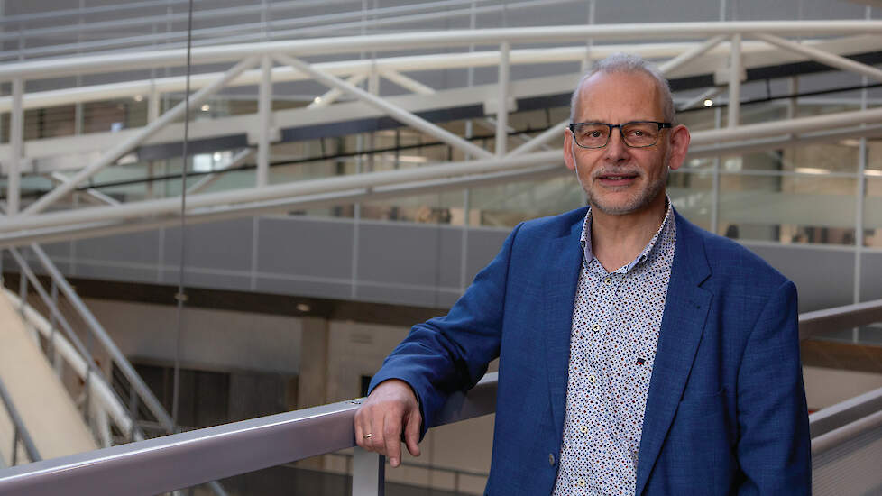 „Ik ben een waarnemer en ik neem niet snel een standpunt in, maar observeer en kom met oplossingen. Dat is ook de rol van een wetenschapper en van de WUR. Dat zorgt tegenwoordig soms wel voor een spanningsveld.”