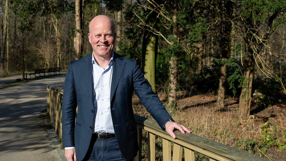 Raymond Knops: „Met mestverwerking kan een reductie van 8 procent ten opzichte van de totale stikstofuitstoot in Nederland gerealiseerd worden. Het is dus een win-winsituatie.”