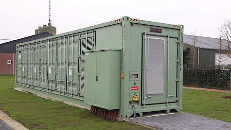 ‘Boeren worden onder valse voorwendselen vastgezet aan peperdure contracten’