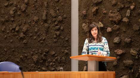 Tweede Kamer wil debat over stoppen afroming dierrechten, minister wil daar niet op wachten