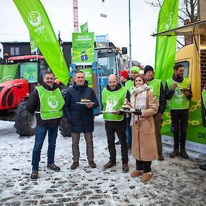 Om de gevolgen van het Mercosur-akkoord tastbaar te maken, gaat de Vlaamse vakorganisatie Boerenbond vrijdag met een symbolische actie langs bij diverse Europese parlementairen om met hen in gesprek te gaan en hen het laatste bord lekkere Belgische kost v