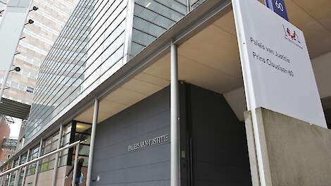 Veevoerbedrijven Fransen Gerrits en P. Bos veevoeders in ongelijk gesteld over nadeelcompensatie krimp veestapel