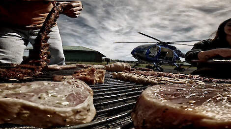 Duitse varkensketen lanceert varkensvleescampagne met spectaculaire video