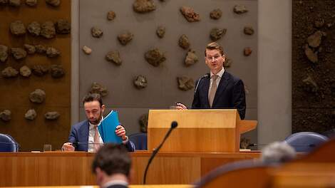 Kabinet wil emissienormen per bedrijf en per sector vaststellen