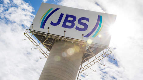 Greenpeace trekt ten strijde tegen JBS, moederbedrijf Vegatarische Slager en Vivera