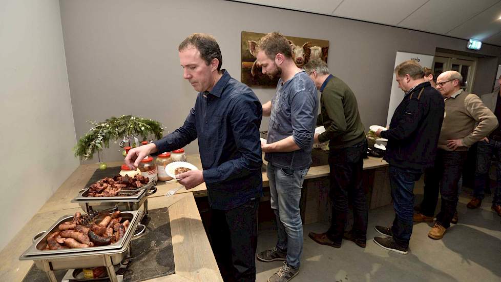 Dit keer geen traditionele Pig Business gehaktballen, maar een culinaire varkensvleesbarbecue van de varkens van 'Ons Boerenerf'.