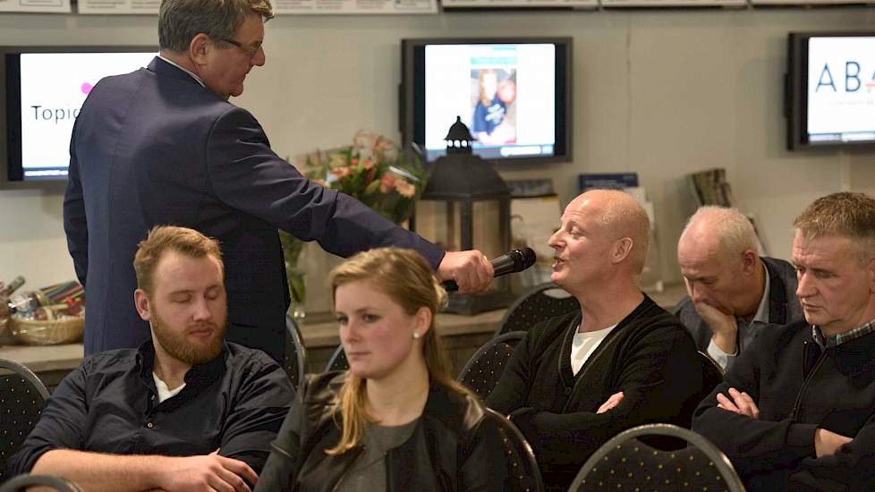 Uiteraard kwam de discussie in de zaal op gang over allerlei varkenszaken naar aanleiding van de stellingen